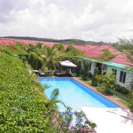 ไวท์ บูทิก โฮเต็ล แอนด์ เรสซิเดนซ์ Hotel สีหนุวิลล์ ภายนอก รูปภาพ