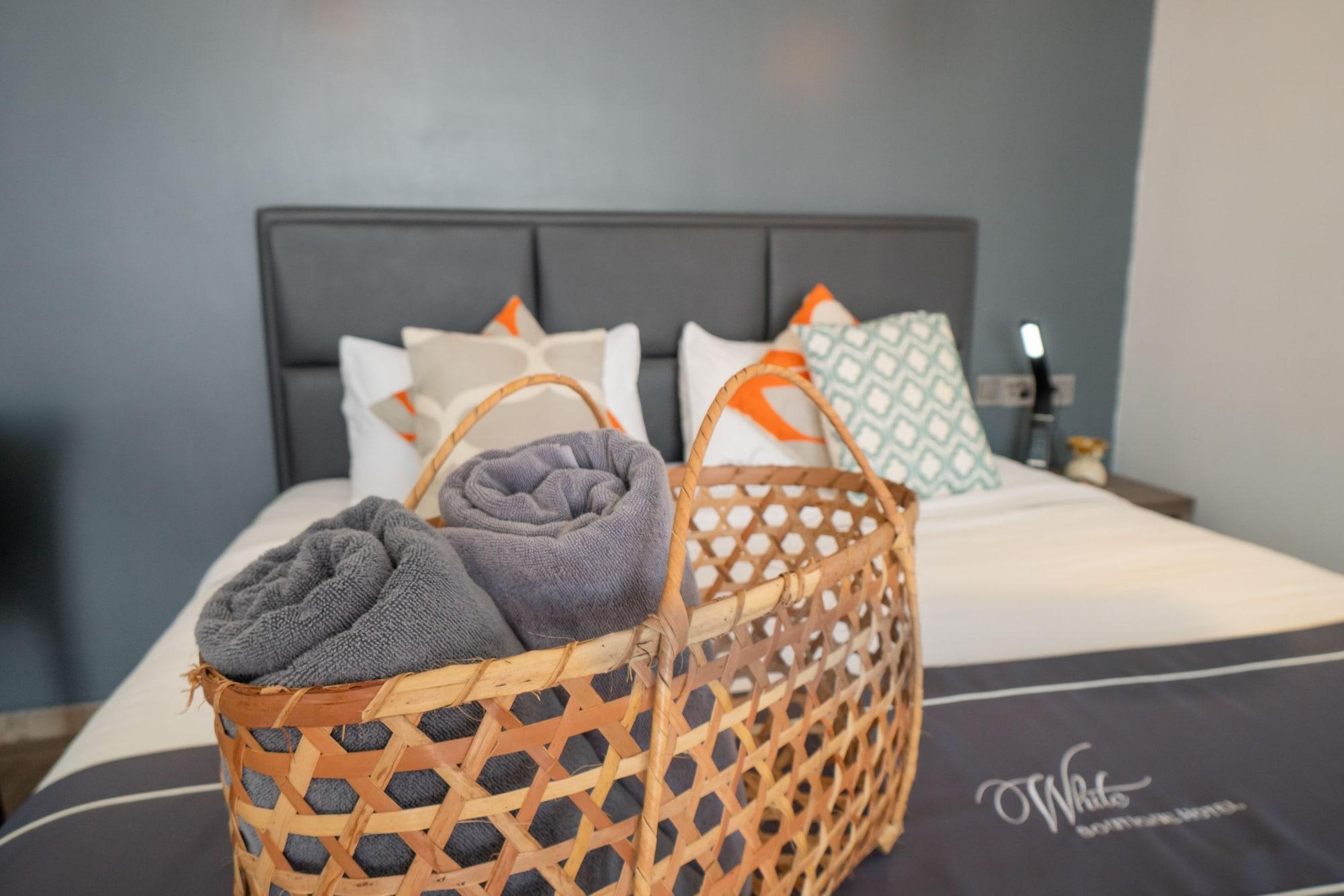 ไวท์ บูทิก โฮเต็ล แอนด์ เรสซิเดนซ์ Hotel สีหนุวิลล์ ภายนอก รูปภาพ