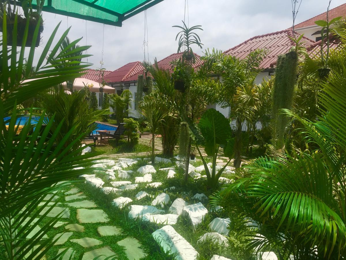 ไวท์ บูทิก โฮเต็ล แอนด์ เรสซิเดนซ์ Hotel สีหนุวิลล์ ภายนอก รูปภาพ