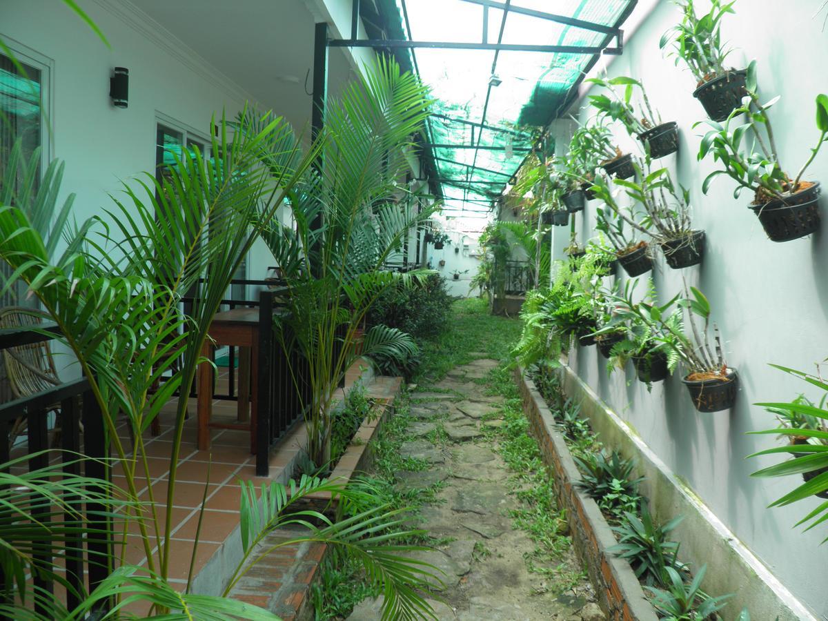 ไวท์ บูทิก โฮเต็ล แอนด์ เรสซิเดนซ์ Hotel สีหนุวิลล์ ภายนอก รูปภาพ