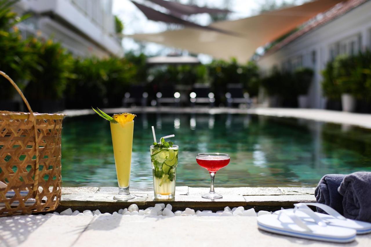 ไวท์ บูทิก โฮเต็ล แอนด์ เรสซิเดนซ์ Hotel สีหนุวิลล์ ภายนอก รูปภาพ