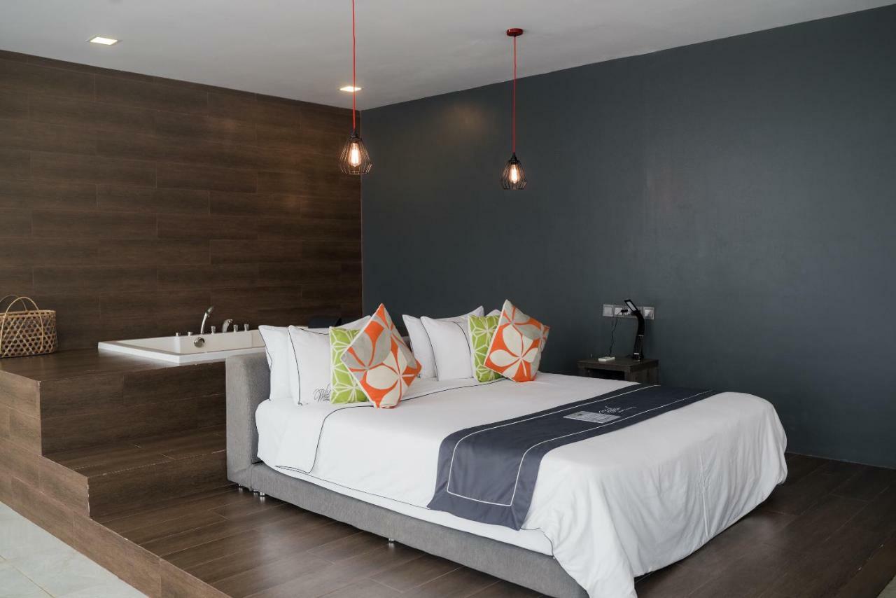 ไวท์ บูทิก โฮเต็ล แอนด์ เรสซิเดนซ์ Hotel สีหนุวิลล์ ภายนอก รูปภาพ